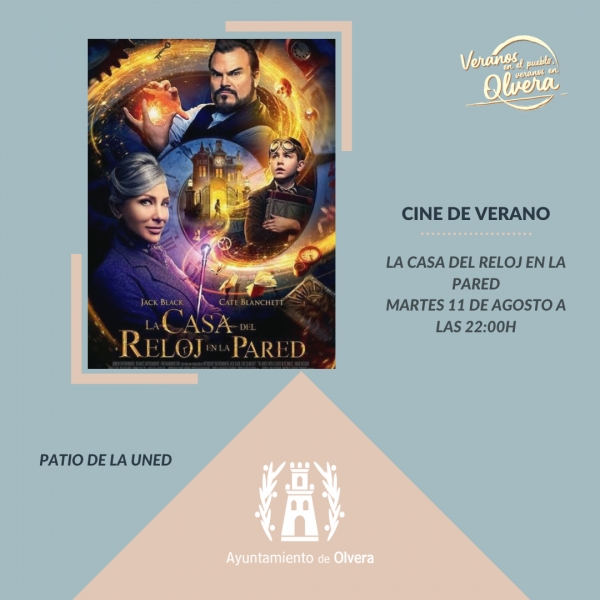 Cine de Verano en el patio de la UNED